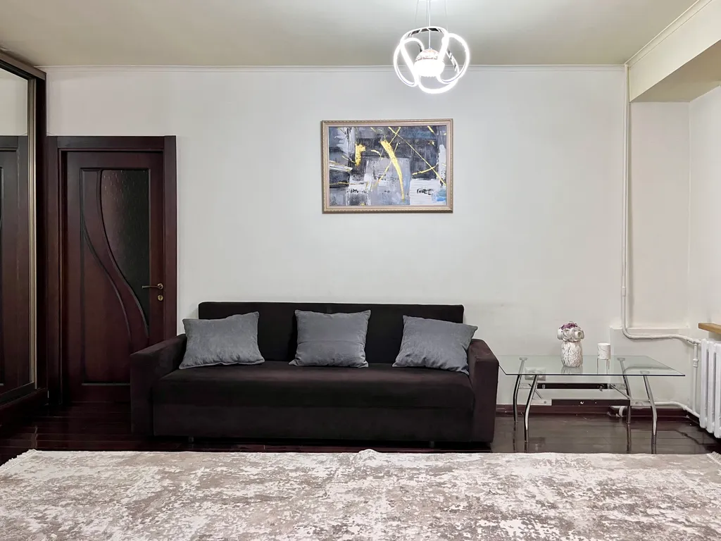 Квартира Удобная квартира Арбат & питьевая вода подарок — Алматы