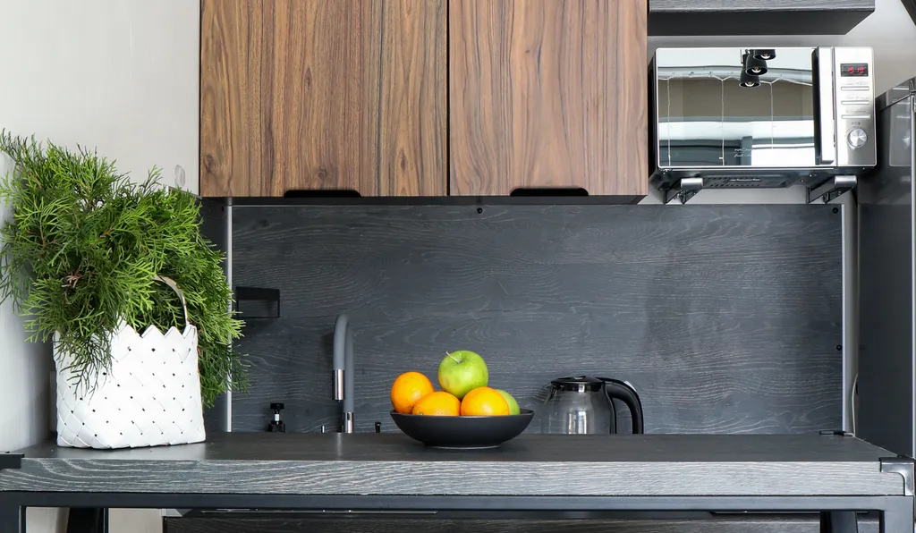 Уютная студия с панорамным окном у метро Парнас