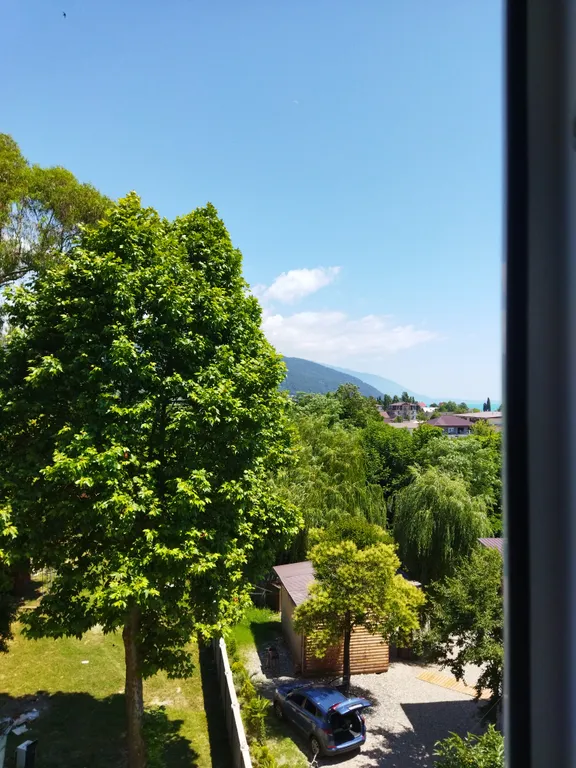 Квартира с видом на горы и море