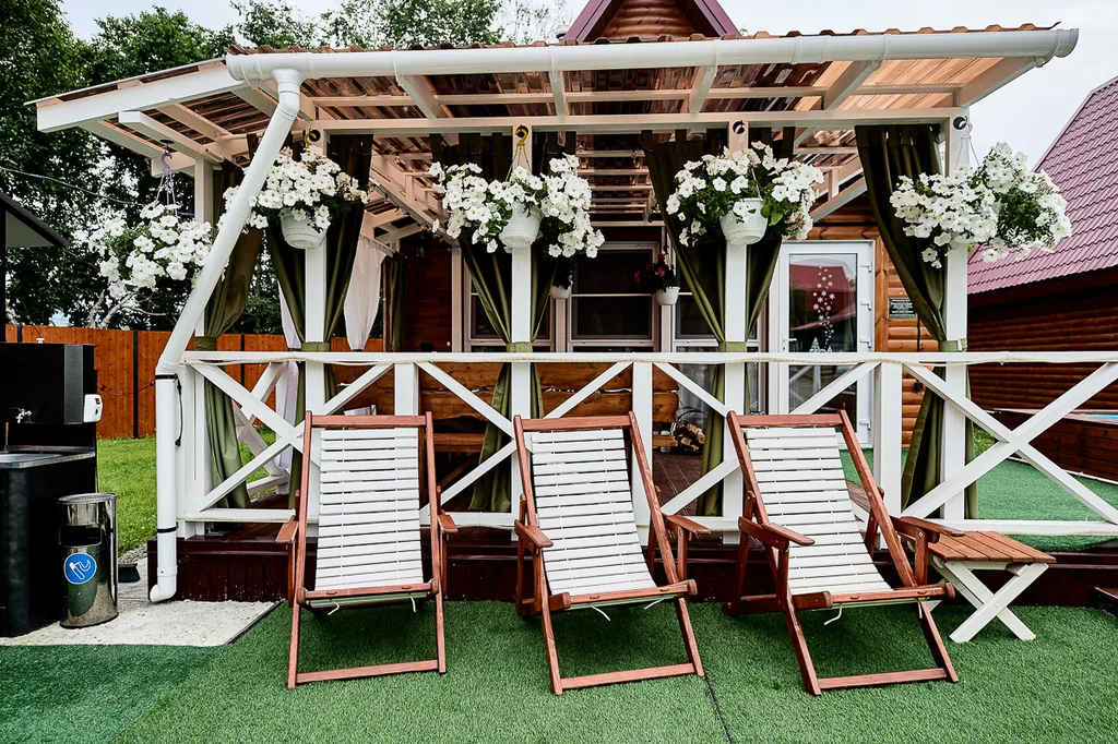 Домик с бассейном Арик