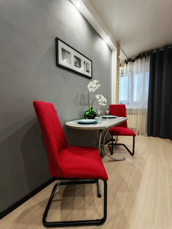 Strawberry Hills Sutki Life