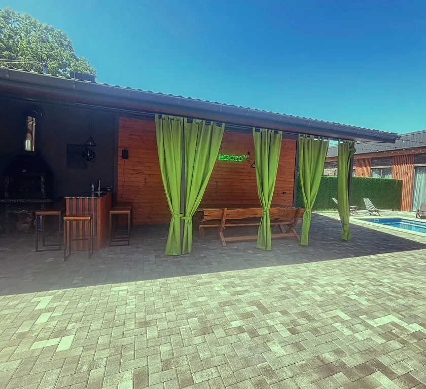 Гостевой дом с бассейном