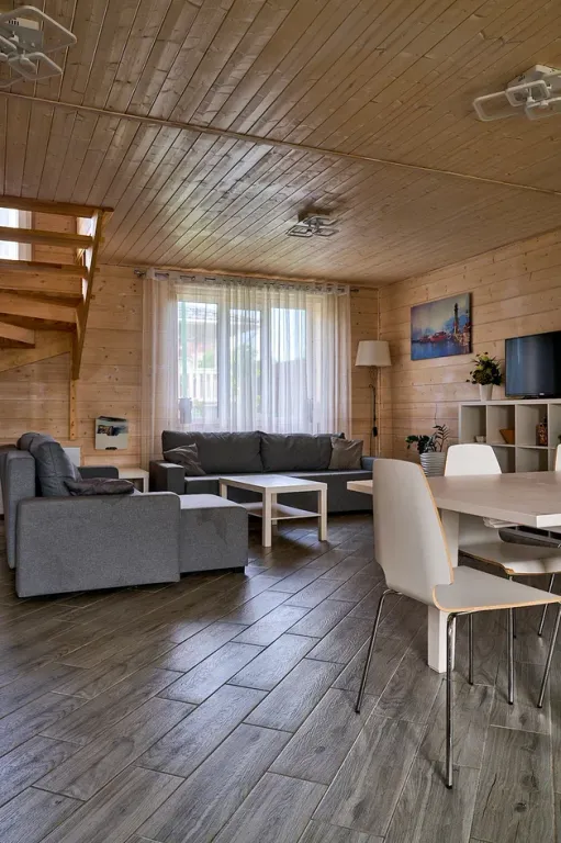 Коттедж Комфортабельный коттедж с дровяной сауной под Петергофом — Узигонты