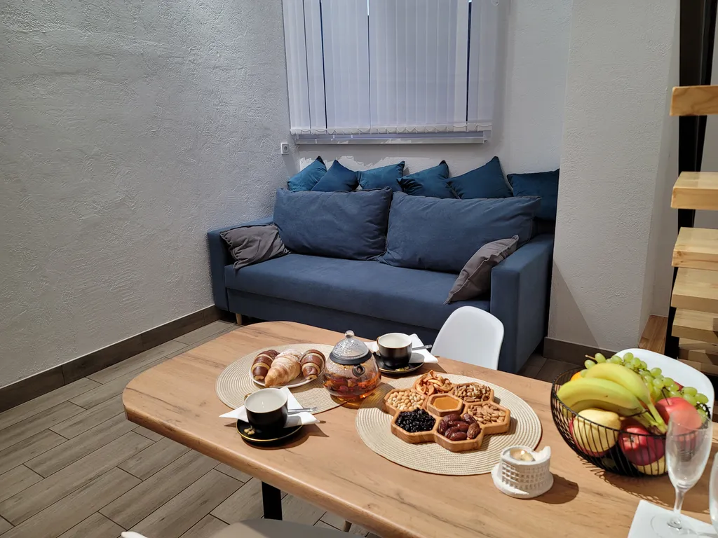 Комфортный двухуровневый апартамент в элитном комплексе