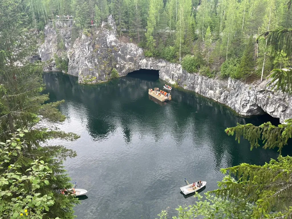 Дом в Карелии с печью-камином и видом на лес