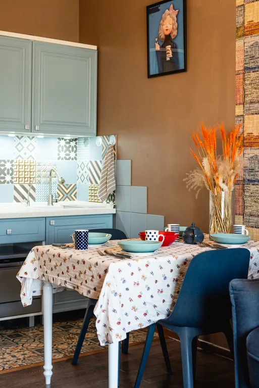 Атмосферная, яркая квартира в районе ТРЦ Мега