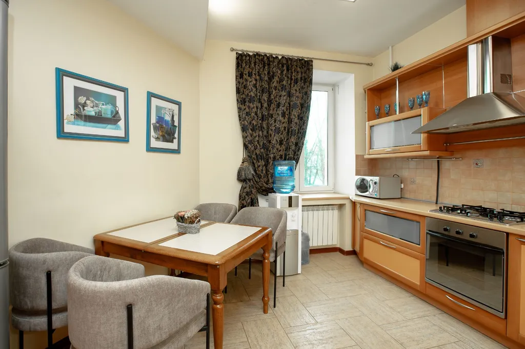 Четырехкомнатные апартаменты с двумя санузлами в золотом квадрате