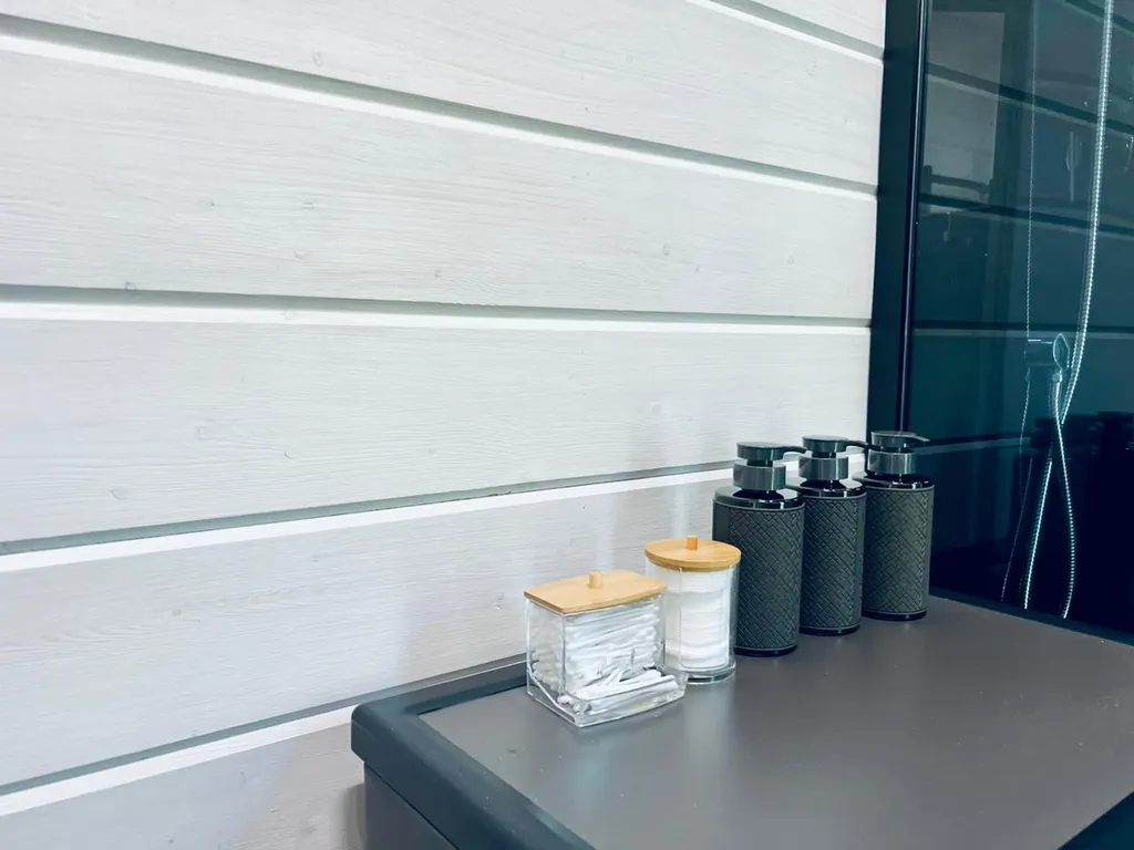 Коттедж Домик в лесу с камином и банным чаном — Москва