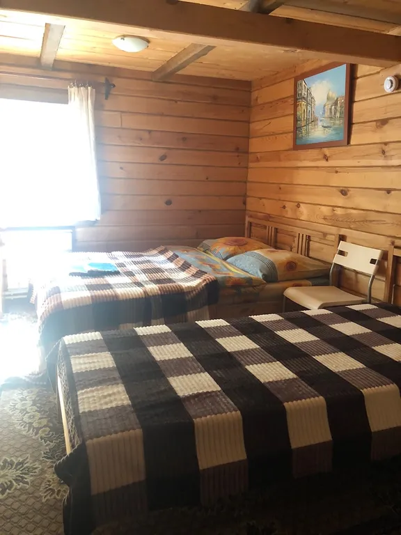 Квартира Комната с видом на лес и горы — аренда посуточно в Ая