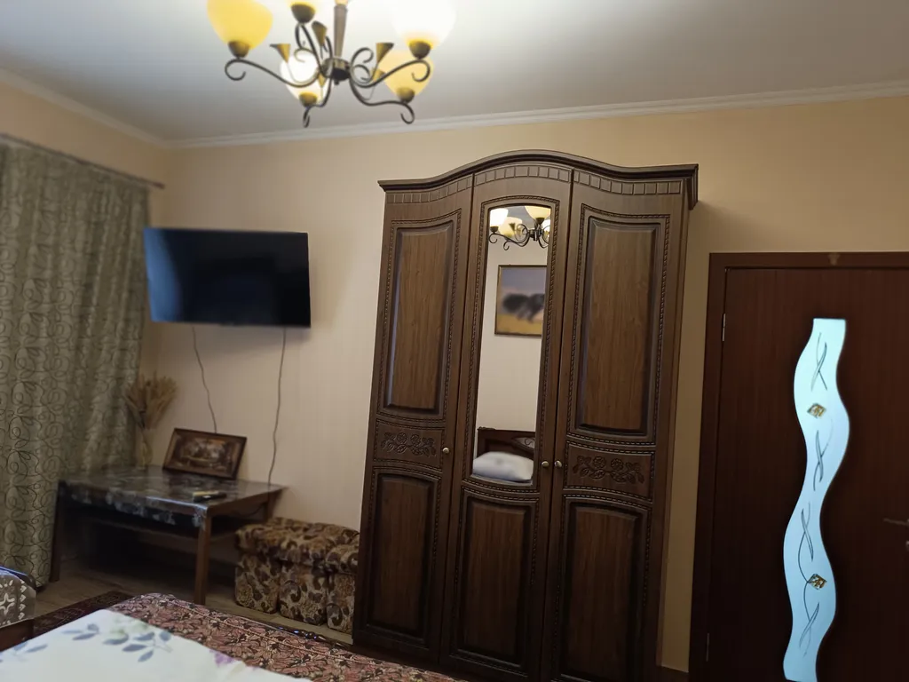 Коттедж Дом утопающий в зелени и очень уютный — Геленджик