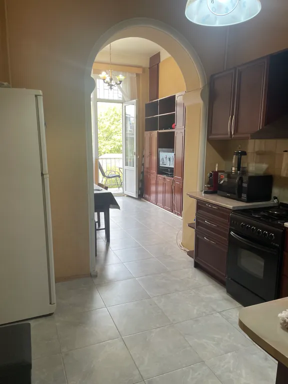 Апартаменты с балконом рядом с парком Ваке