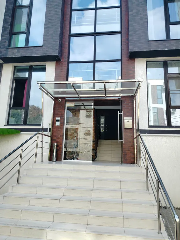 Апартамент с круглогодичным теплым бассейном