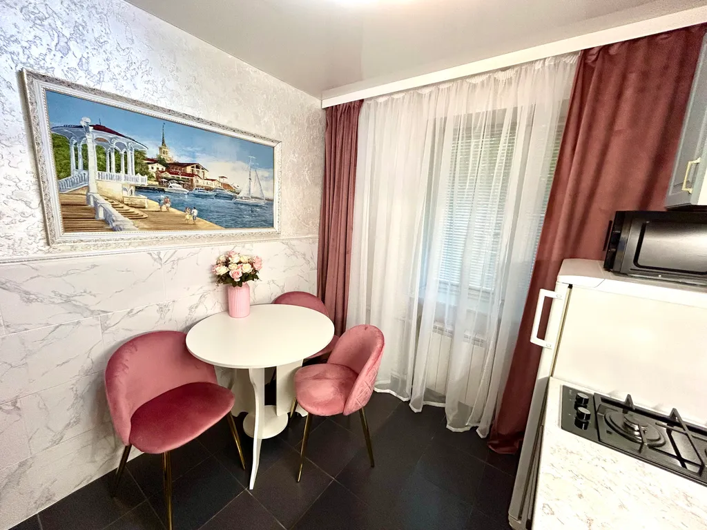 Квартира у Площади Якуба Коласа и Комаровского рынка