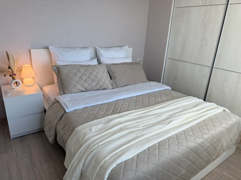 Квартира Светлая уютная евро двушка с красивым видом на закат — аренда посуточно в Южно-Сахалинск