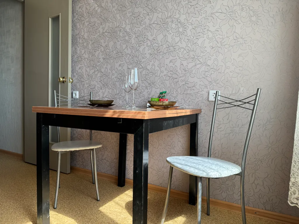 Квартира рядом с СШ Атлант в районе окружной больницы