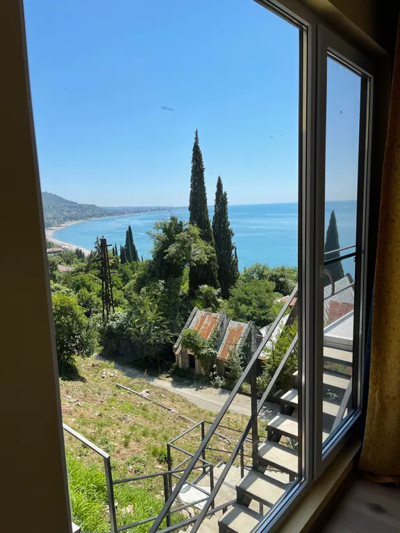 Квартира Квартира Стандарт с боковым видом на море — Гагра