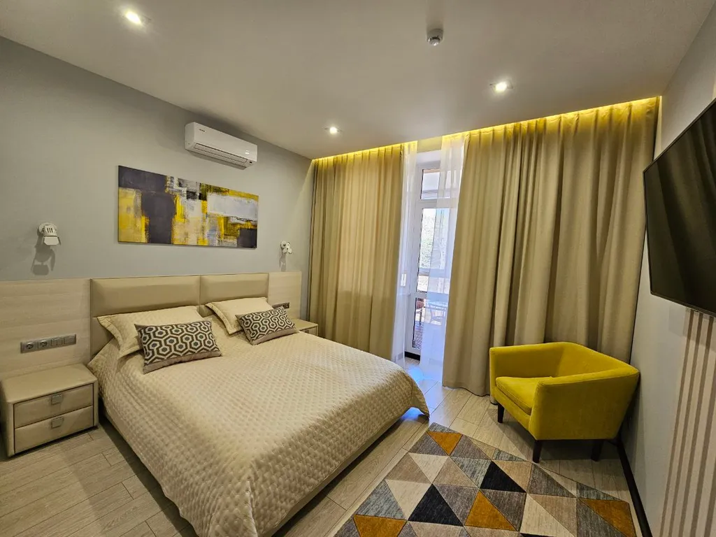 Уютная студия на берегу озера якты -куль (банное) в жк Родина