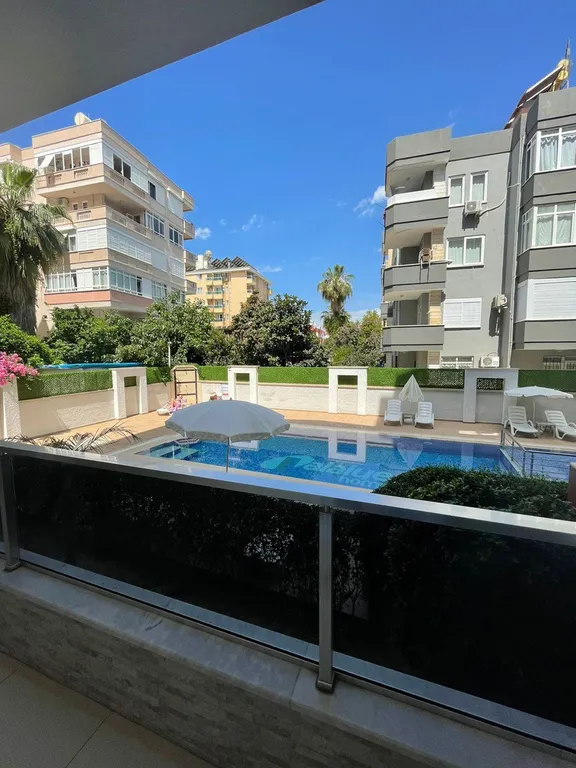 Квартира в центре со своим бассейном у пляжа Клеопатра