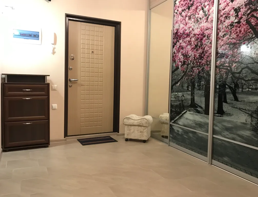Видовая евродвушка Sakura рядом с парком и метро