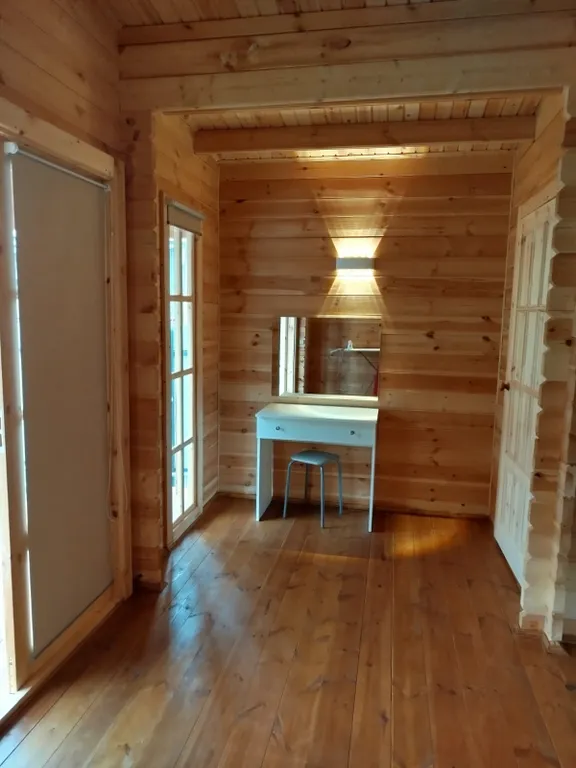 Коттедж Эко-домик трёхместный — Гагра