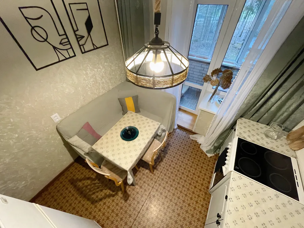 Квартира с видом на сосны рядом с тц "липовский"