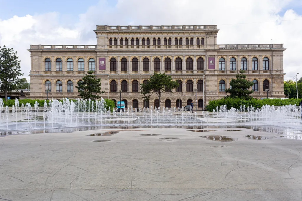 Квартира Апартаменты у поющего фонтана — Калининград