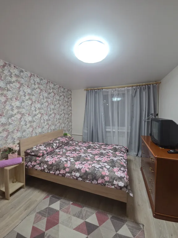 Двухкомнатная квартира рядом с парком Монрепо