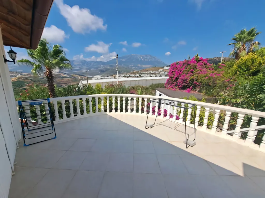 Частная вилла с собственным бассейном