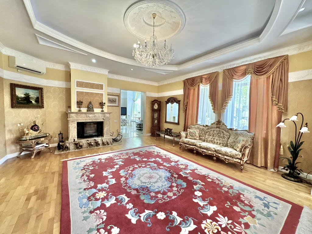 Шикарный дом в заповедной зоне в Ялте