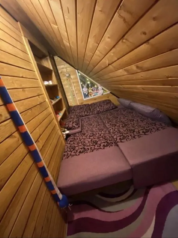 Дом с видом на лес и речку