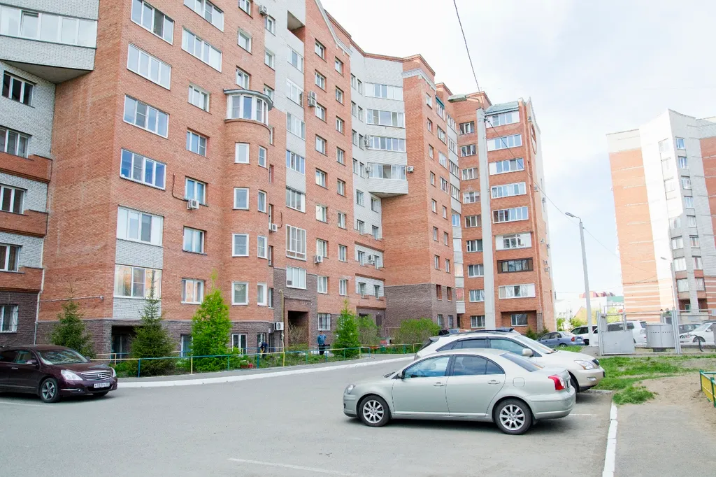 Квартира рядом с вокзалом и Иртышом