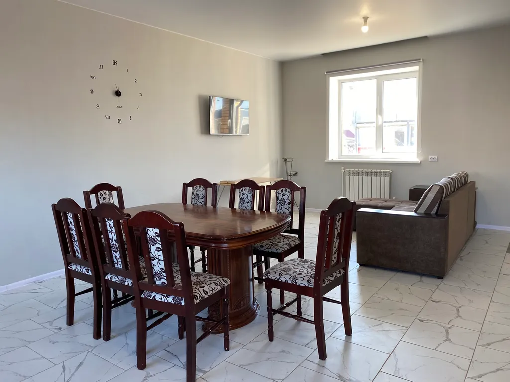 4 комнатный 2 этажный дом