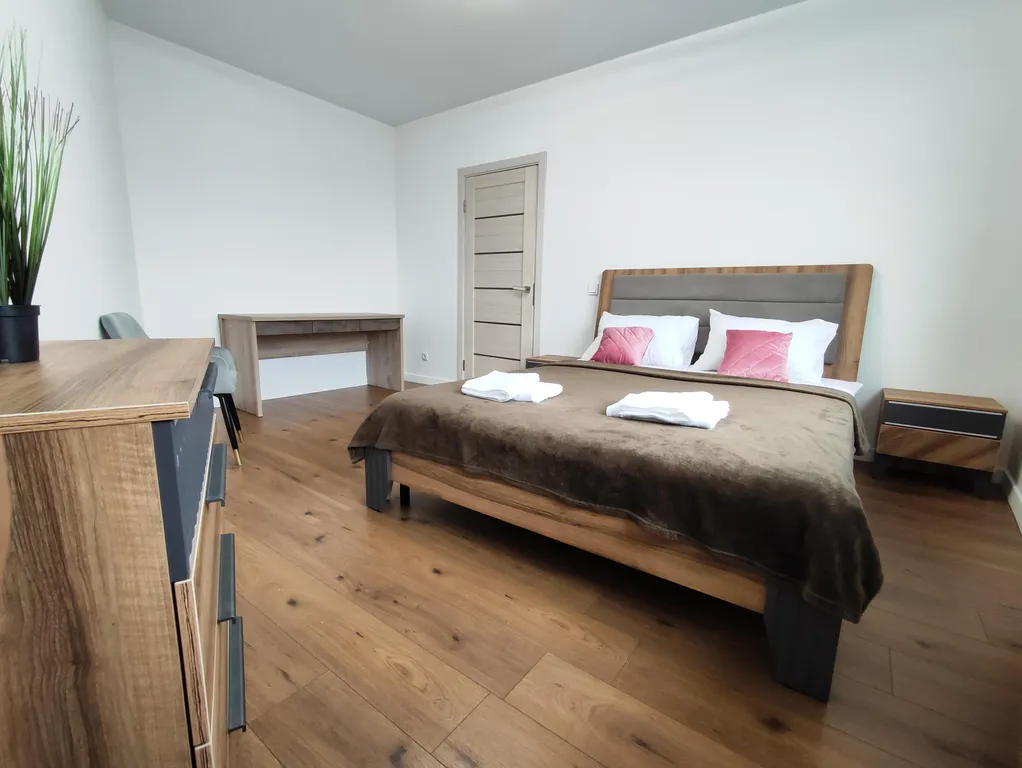 Уютная квартира рядом с метро, 3 отдельные спальни