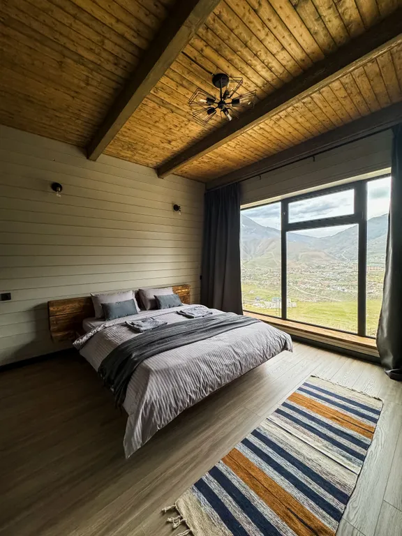 Дом с панорамным видом в горах Северной Осетии