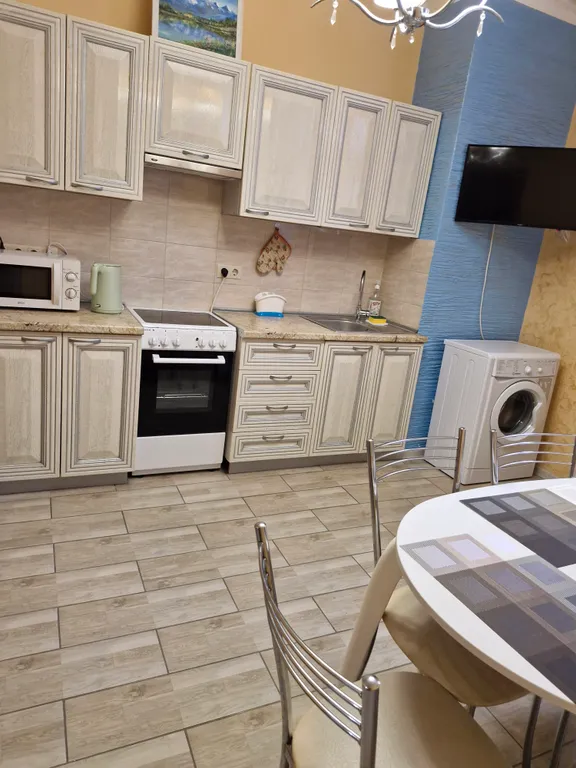 Квартира 2х комнатная квартира на первой линии — Адлер