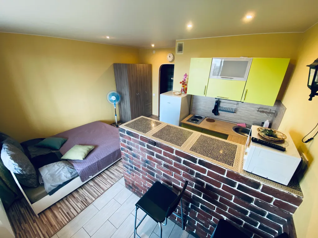 Квартира прямо у метро