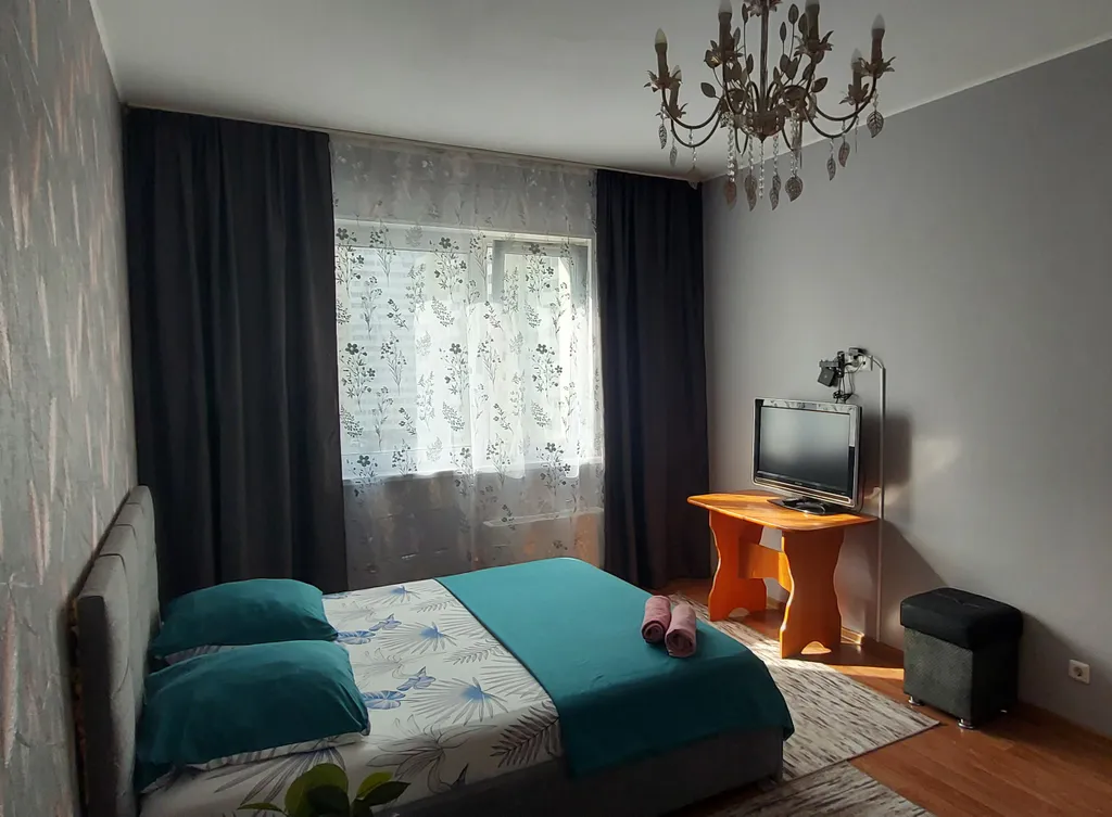 Однушка возле ТЦ Аура