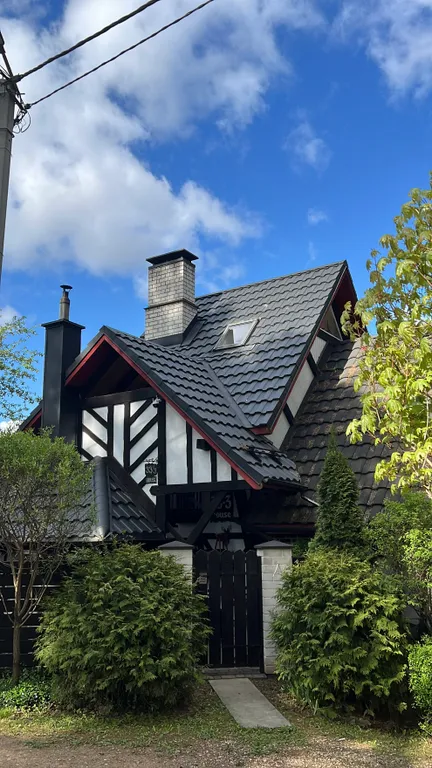 Двухуровневые апартаменты 33/3 house с камином и мангалом