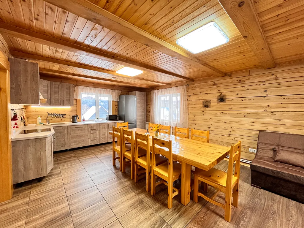 Уютный коттедж для семейного отдыха До 15 человек — аренда посуточно в Шерегеш