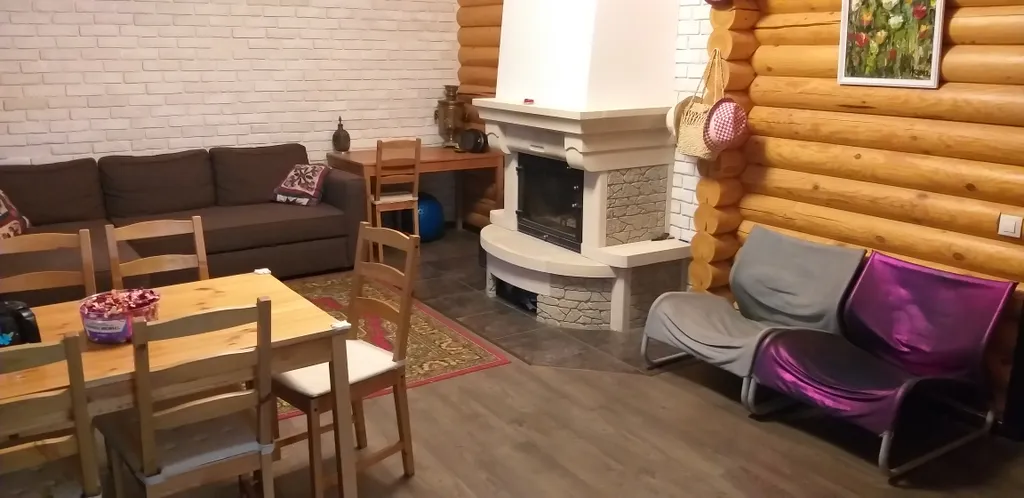 Дом с камином