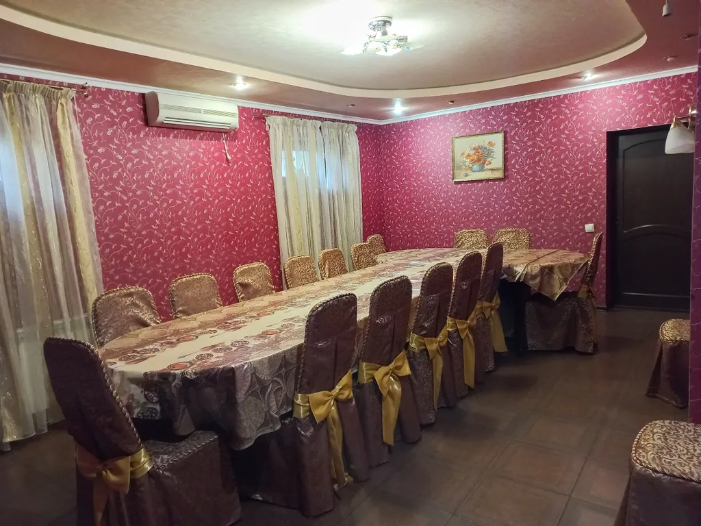 Дом с сауной и бильярдом в центре