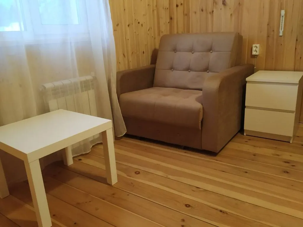 Комната на втором этаже недалеко от Игоры