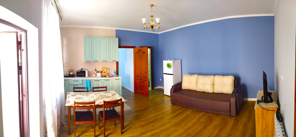 Уютная квартира с отдельным входом в частном доме — аренда посуточно в Лазаревское