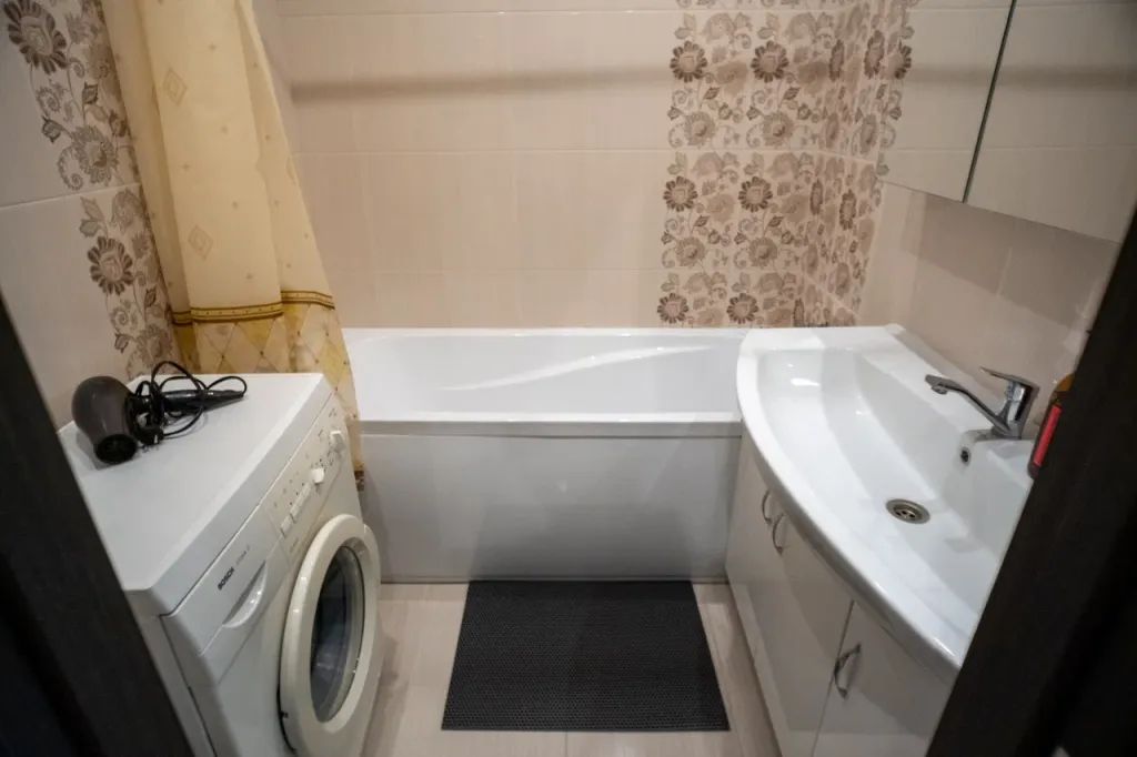 Апартаменты большая двухкомнатная квартира на пятерых