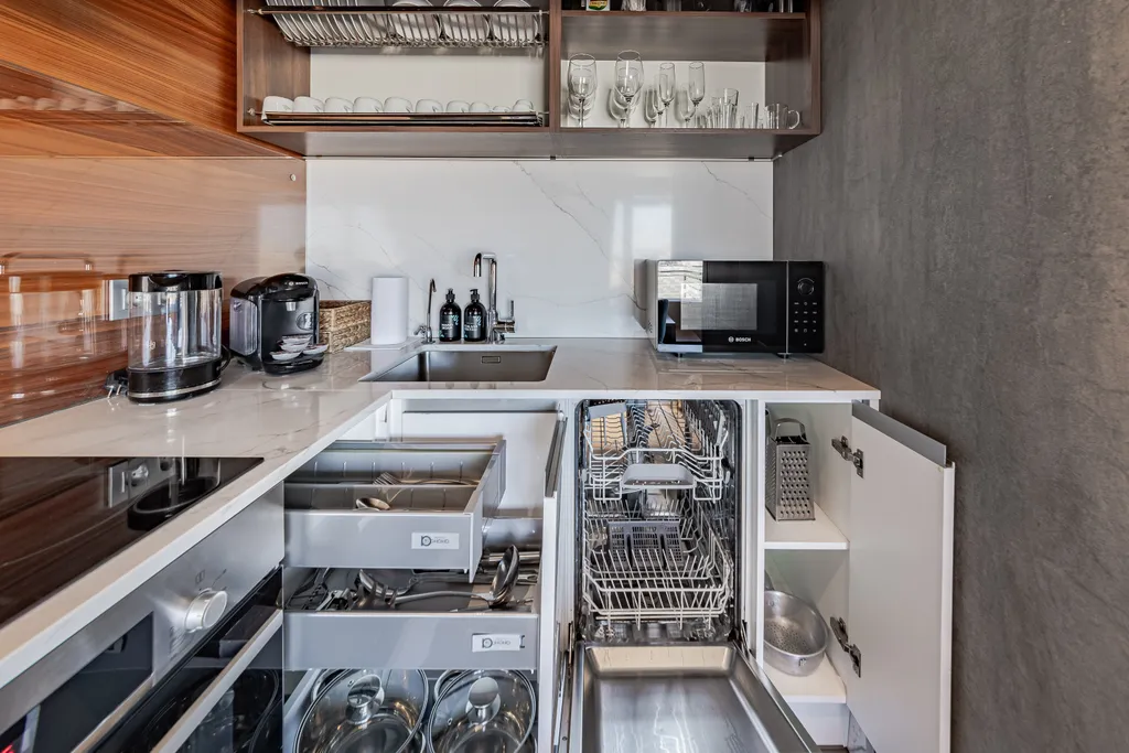 Двухуровневые апартаменты Смарт Хост с проектором и PS4