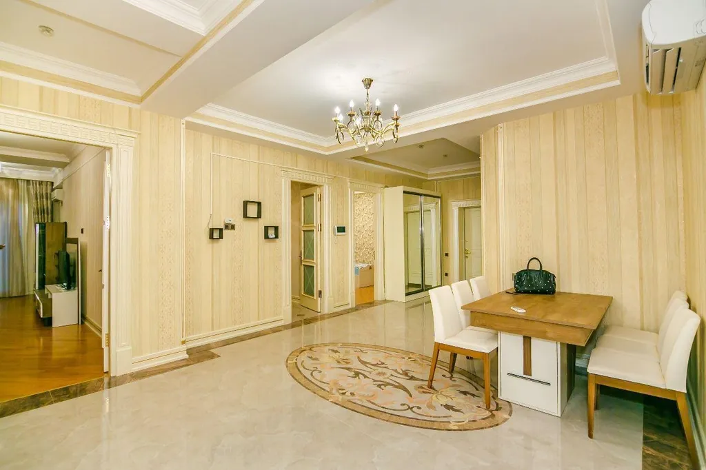 4-комнатная Квартира