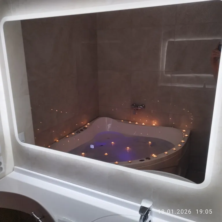 Уютная квартира с джакузи в высотке