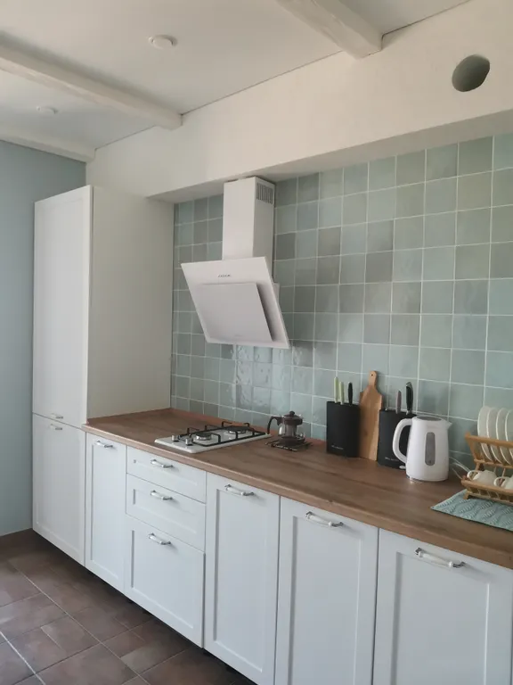 Квартира в греческом стиле с видом на море в центре города