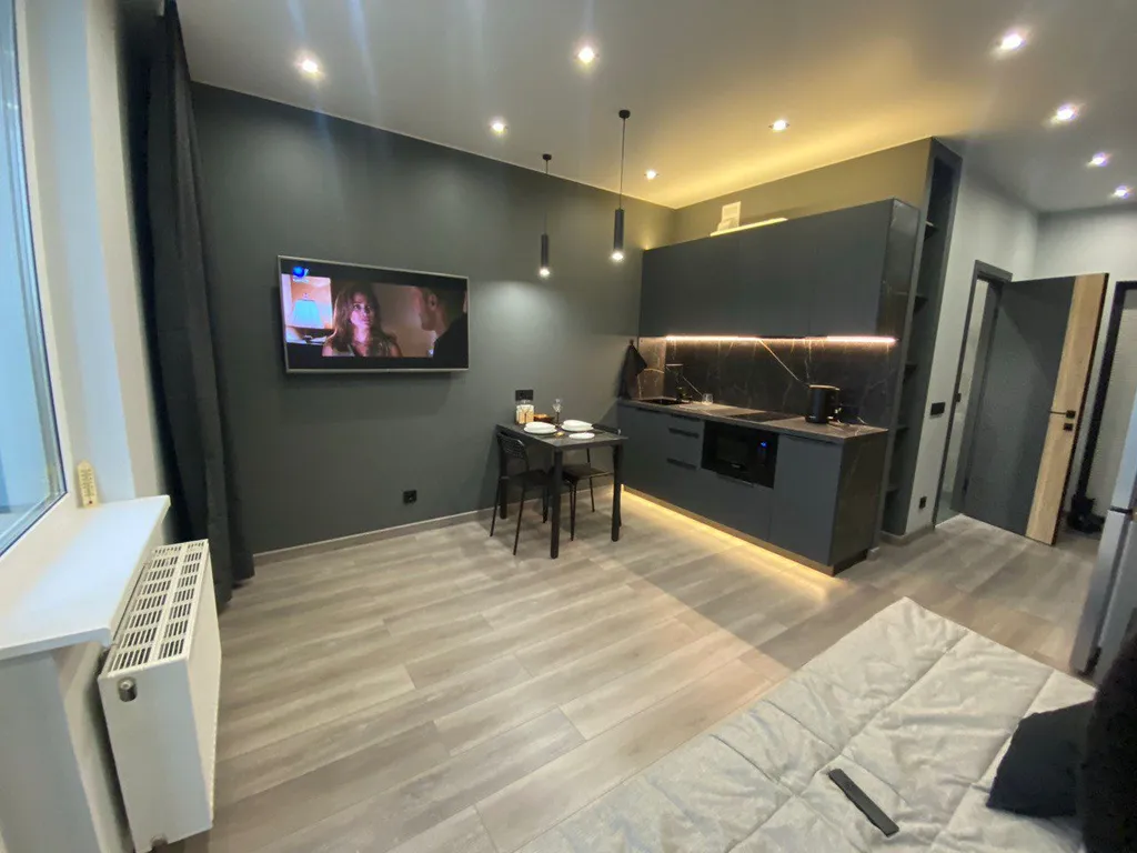 Дизайнерская уютная студия