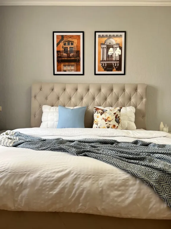 Уютная квартира с прекрасными видами в центре Алматы